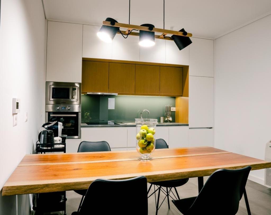 Novi'S Luxury Apartment 1 ジロカストラ エクステリア 写真