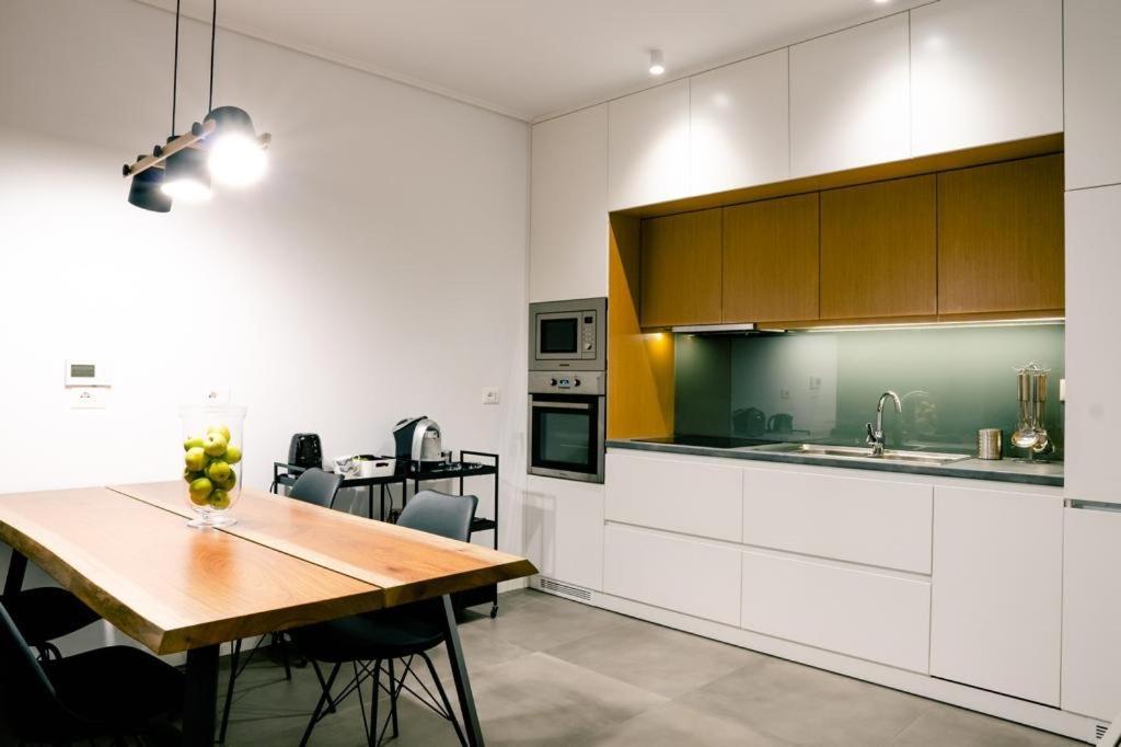 Novi'S Luxury Apartment 1 ジロカストラ エクステリア 写真